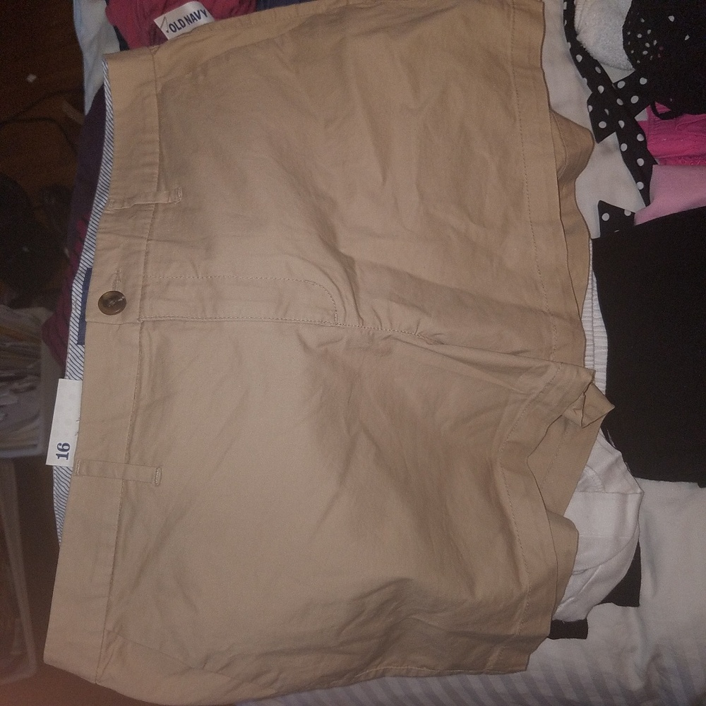 NWT khaki shorts